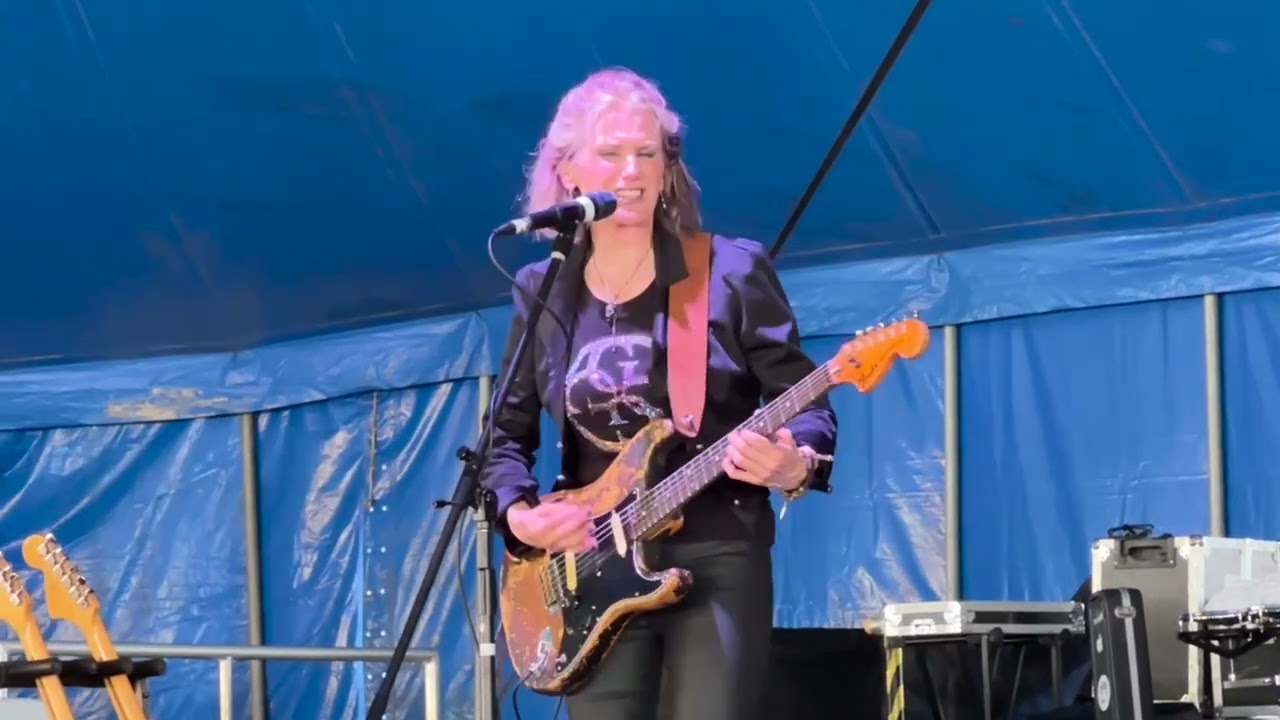 Christina Crofts  "Callin' Your Name" live@Wingham Music Festival 2024