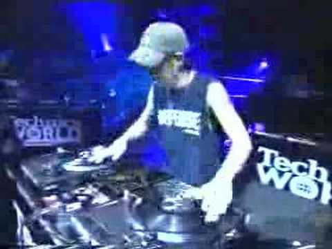 dj kentaro djing 2002 AMAZING!!