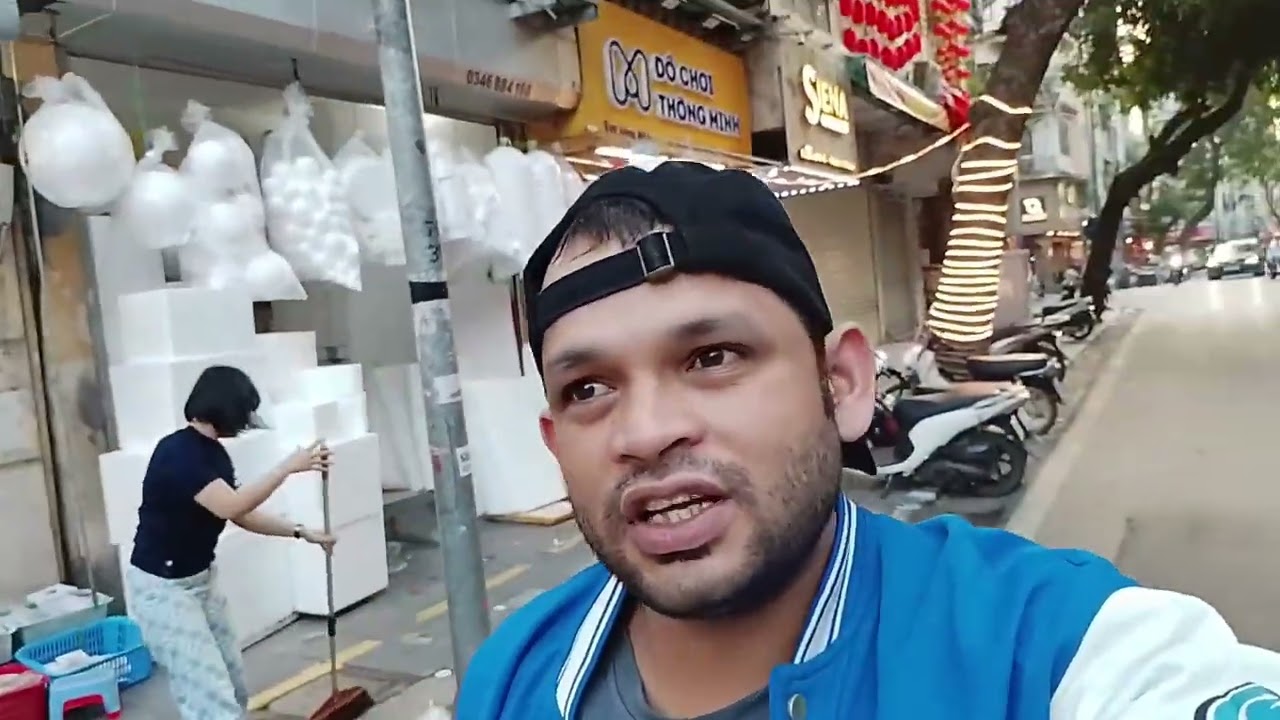 क्या आप भी घूमते हो ऐसी मार्केट में जैसे मैं घूमता हूं #Vietnam Hanoi 🇻🇳 #travel India #uttarakhand 