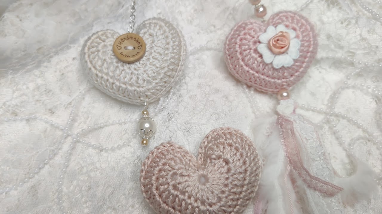 Réaliser un cœur 💝au #crochet avec juste 3 rangs à suspendre et à offrir (facile et rapide) Tuto🧶🪡💝