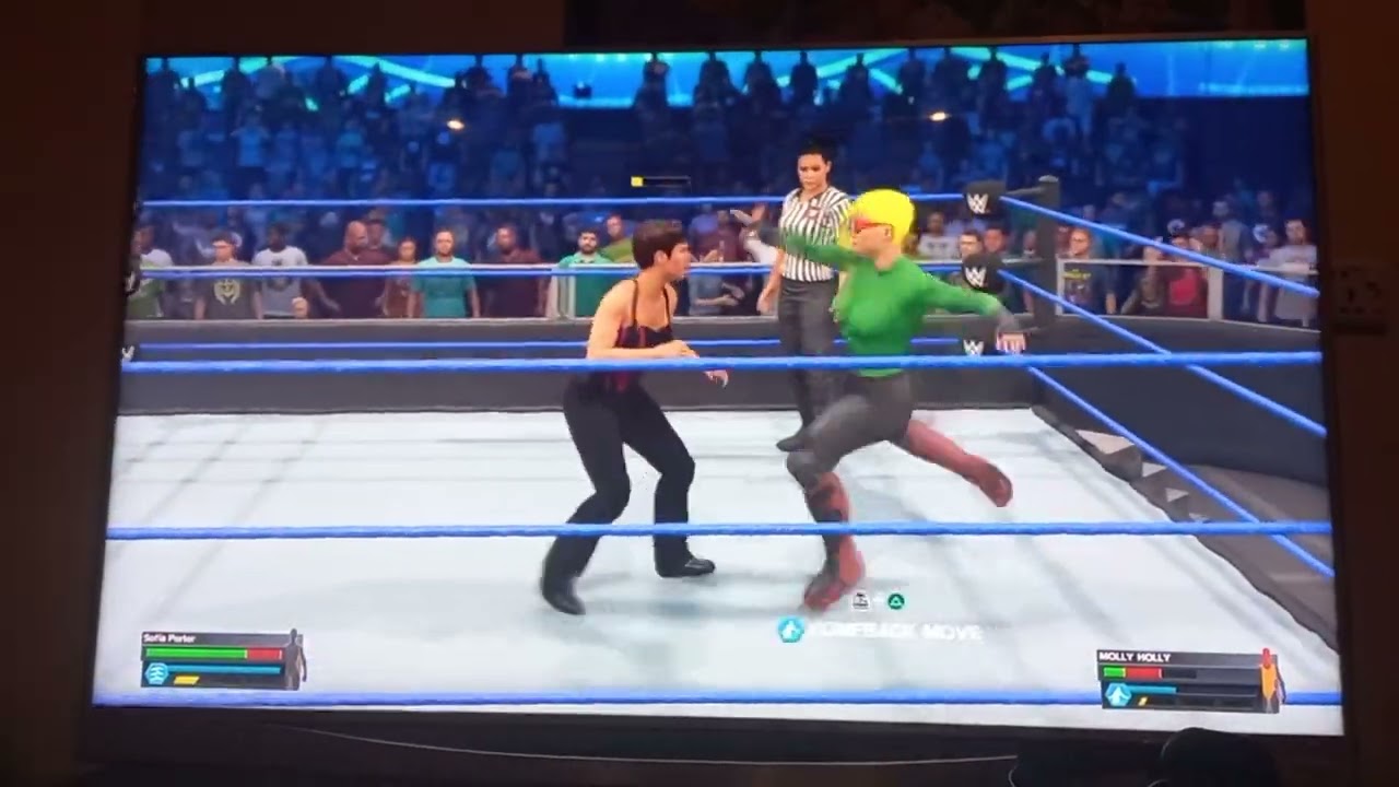 WWE 2K23 Sofia Porter (Meta Runner) vs. Molly Holly