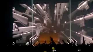 Gesaffelstein - Pursuit (Live @ Zénith, Paris 28-11-2014) Resimi