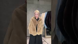 本日までyennカールファーケープCURL FUR CAPE オリーブ 本日までyennカールファーケープCURL FUR CAPE オリーブ
