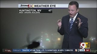 'Geez Louise!' Weather man's on-air arachnophobia reminds WCPO's weather team of their own fears screenshot 4