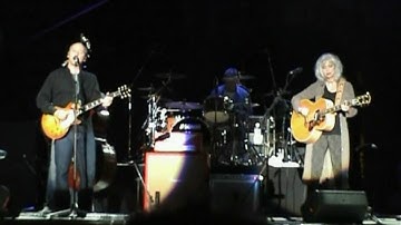 Mark Knopfler & Emmylou Harris "I Dug Up A Diamond" 2006 Verona