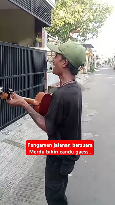 Ternyata Abang pengamen ini punya suara sangat merdu#hermanapollo#shotrs#pengamenjalanan#suaramerdu
