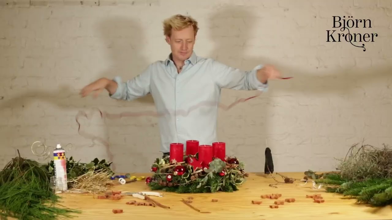 Adventkranz - Der Klassiker in rot/gold