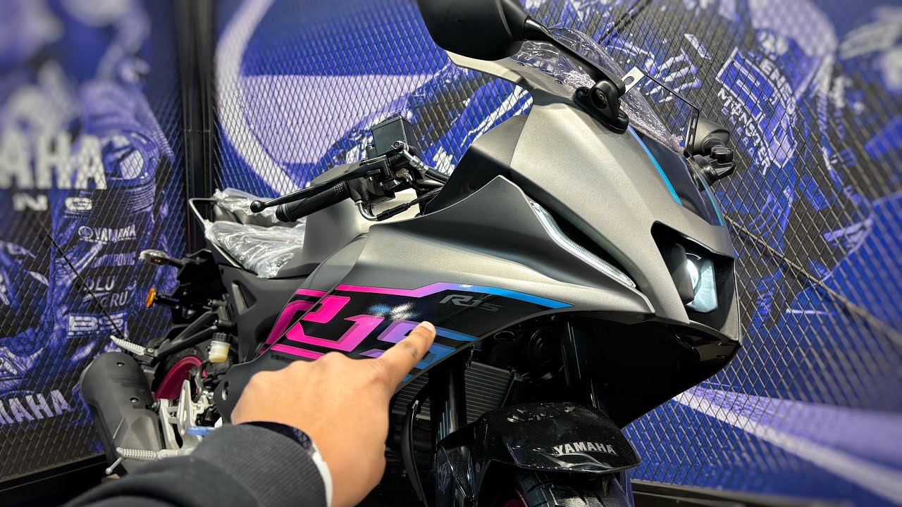 r15 v3 pink