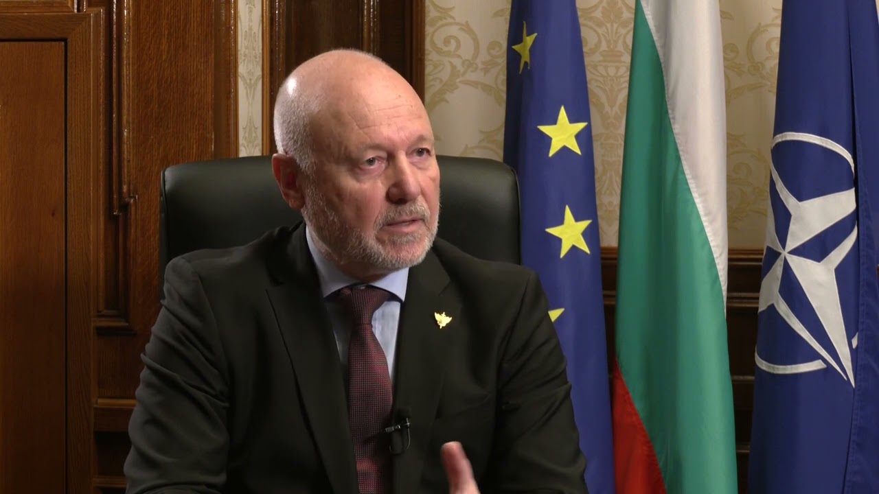 Въпросите, които не бяха зададени на министъра на отбраната проф. Тодор Тагарев