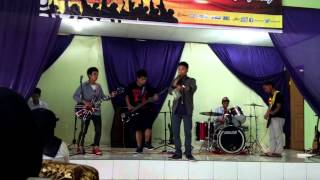 Algaman Band - Mantan Terindah (Perform In SMAN 1 Tanjung Siang Subang)