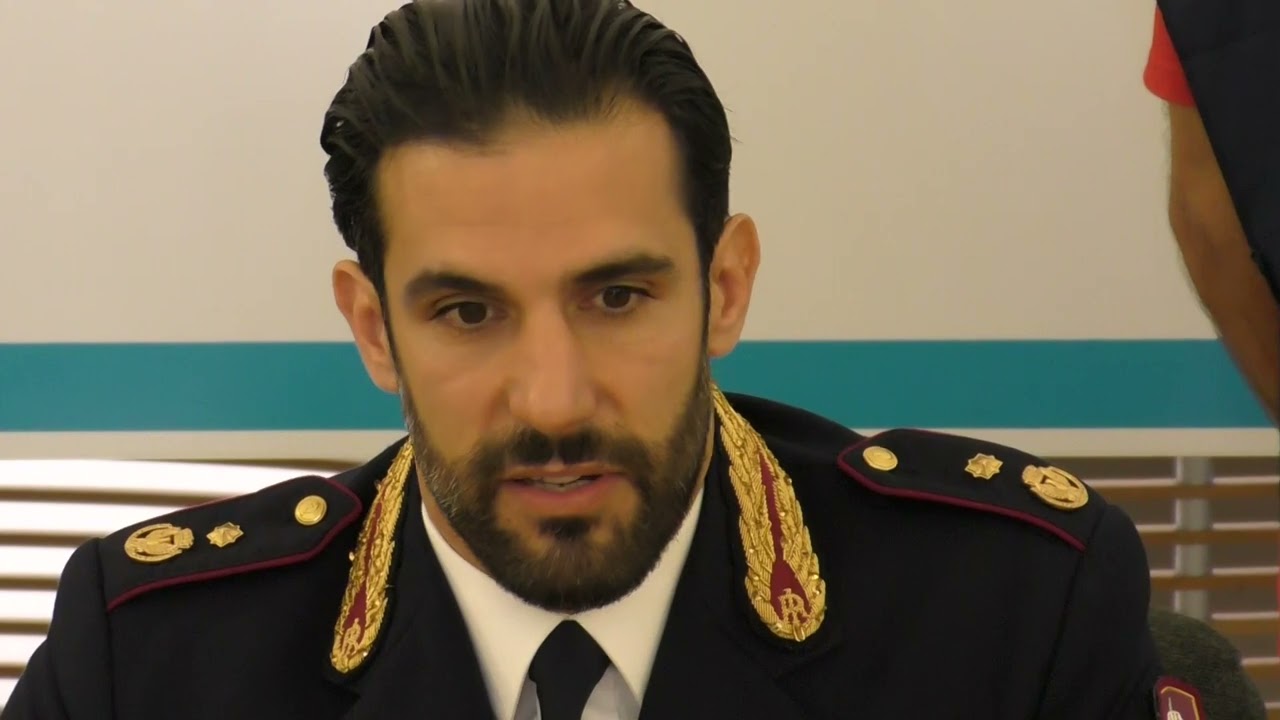 Pescara: la polizia scova pusher a Zanni con tre kg di droga in casa