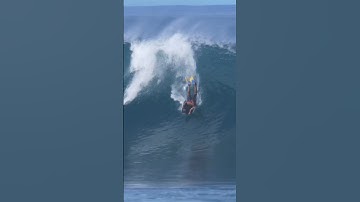 SUPER SICK DOUBLE BARREL AT PIPELINE 💥 Max Ostrowski 💥 Kevin Starr Images
