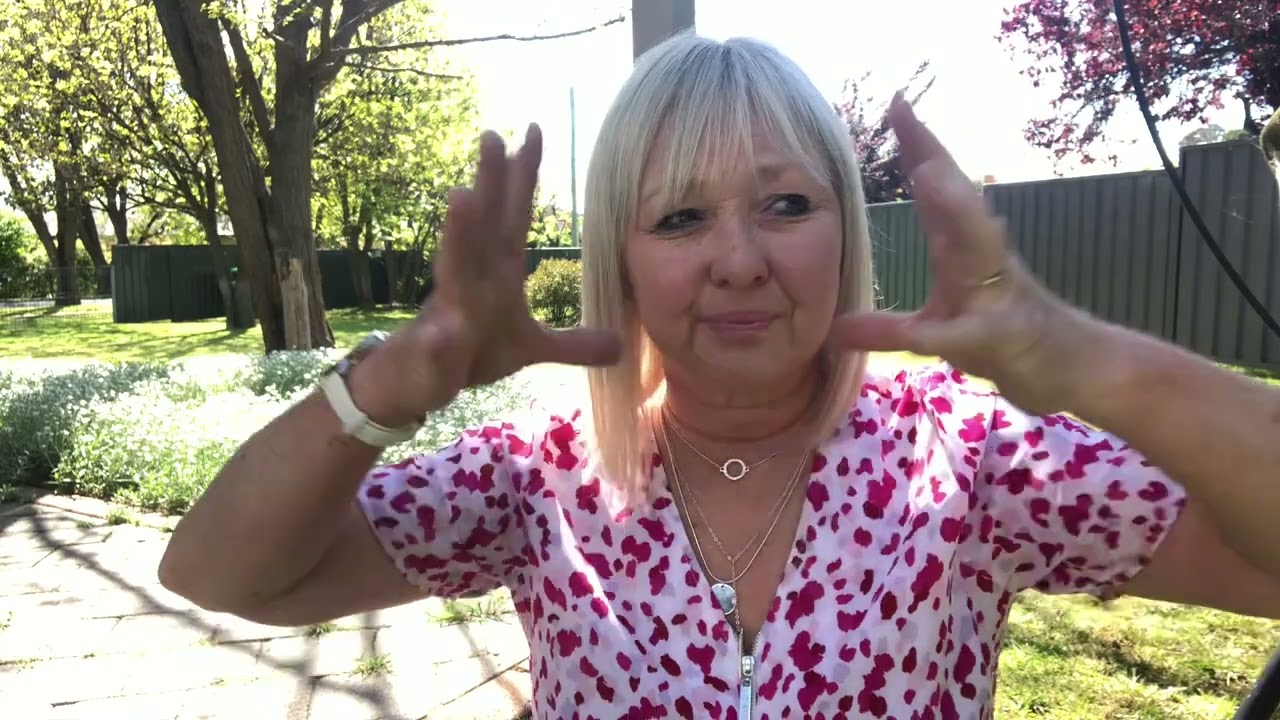 2022🤣WORLD PREDICTIONS(England/New Zealand/Australia)Great Awakening,Chrissy Fitzgerald Psychic.