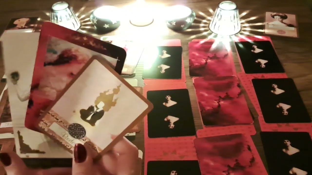 Eril Dişil Enerji Ne düşünüyor? Birbirinize Karşı Hisleriniz Tarot Yorumu 🧚🏻‍♀️ #tarot #keşfet