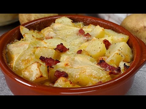 Recette de la Tartiflette  Facile et rapide ! Casserole franaise  Dner le plus rconfortant !