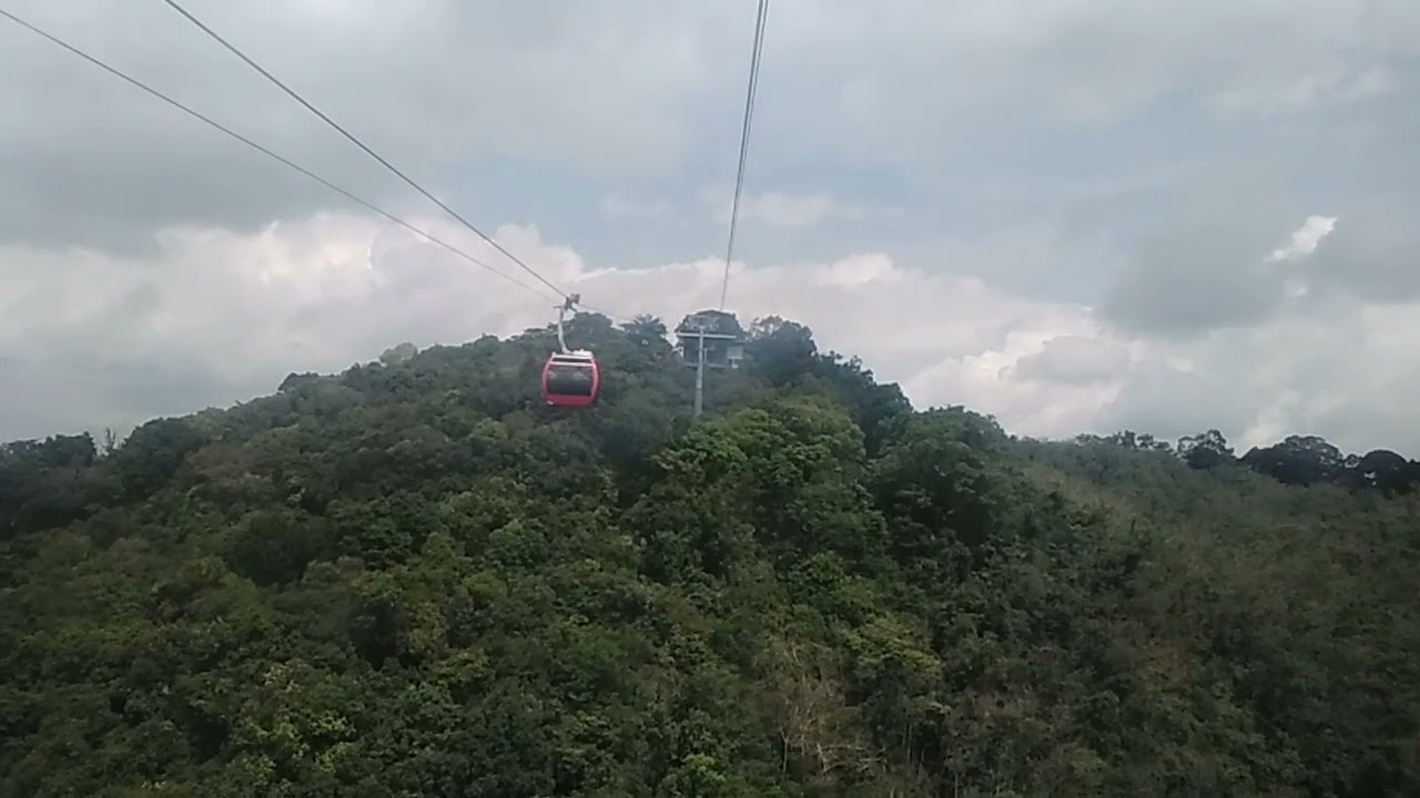 Riding Hat Yai cable car (Yes I am in Thailand🇹🇭)