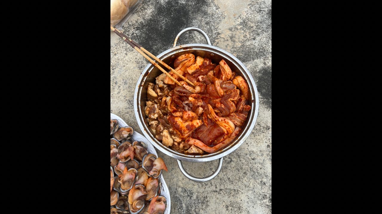 Kỉ niệm cùng gia đình ăn nướng trên trần nhà