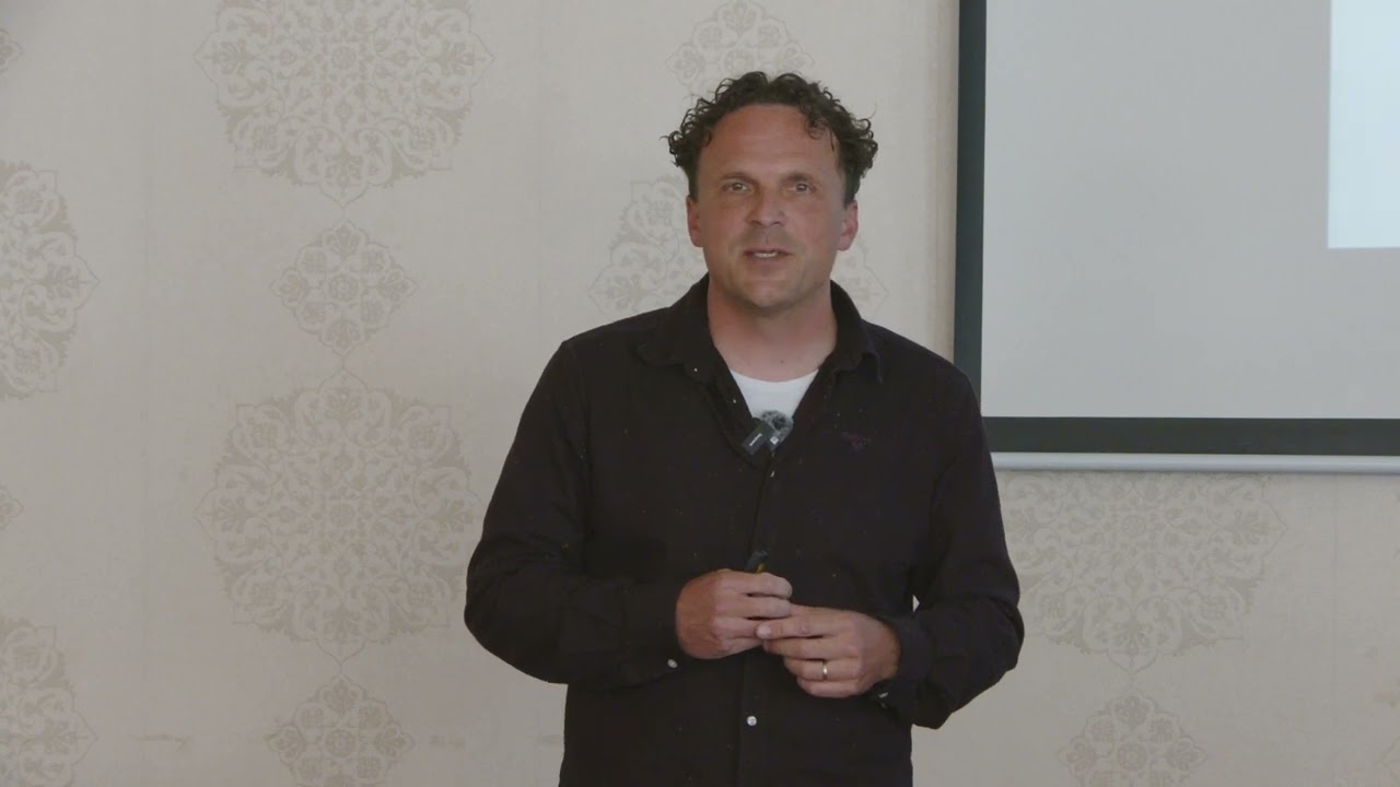 Záznam přednášky: Ruská agrese na Ukrajině