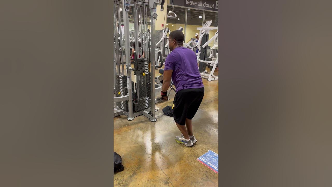 Tricep pulldowns with rope. I love doing this exercise. Subscribe to my