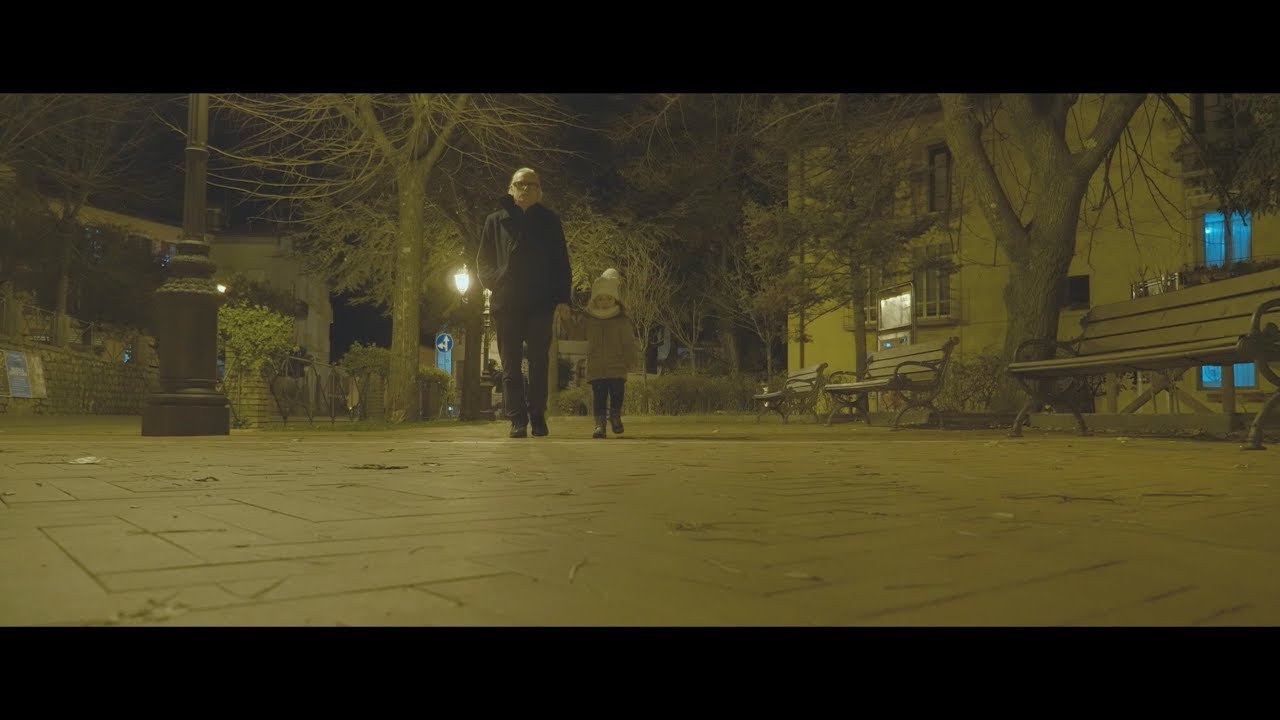 Auguri di Natale dalla School Center di Michela Limongi.