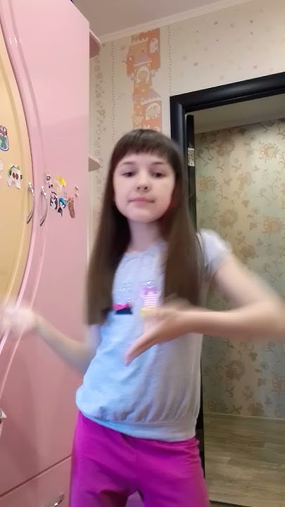 Поліна😈 - YouTube