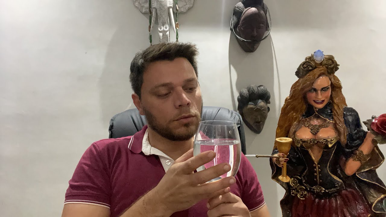 TAÇA DE MARIA PADILHA FALA COMO ELE(A) ESTÁ EM RELAÇÃO A VOCÊ