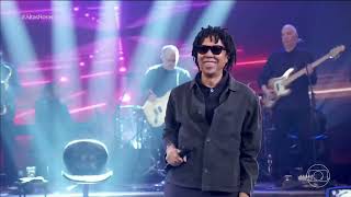 Djavan sings 'LILÁS' - Altas Horas 12/13/2025 #djavan #lilás #altashoras