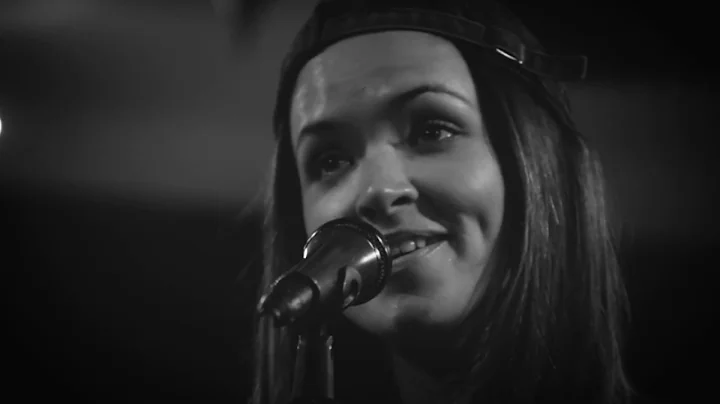 Liz Huett - STFU & Hold Me (Rehearsal)