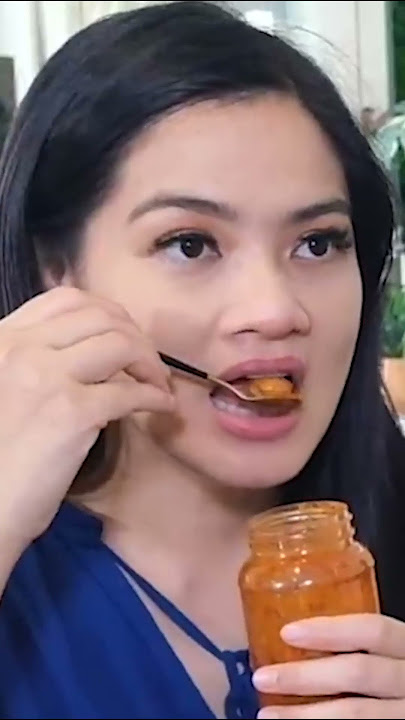 Download lagu TRY EATING PICKLED GARLIC & SAUCE! #pickledgarlic #viralfood #titikamal