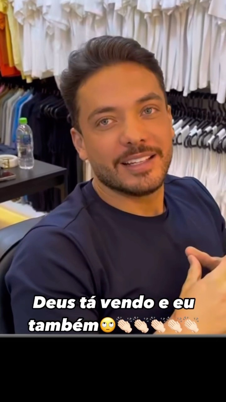 Vcs dois se merecem.  Seus traíras.  Vai ter volta.  #wesleysafadão #humor #memes #comedia
