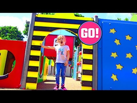 Kids and Daddy Learn Colors with Balloons  Alice and Eva Have Fun Playtime with Songs