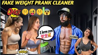 Anatoly fake weight prank in gym with girls 🤫😜 || Anatoly fake trainer||