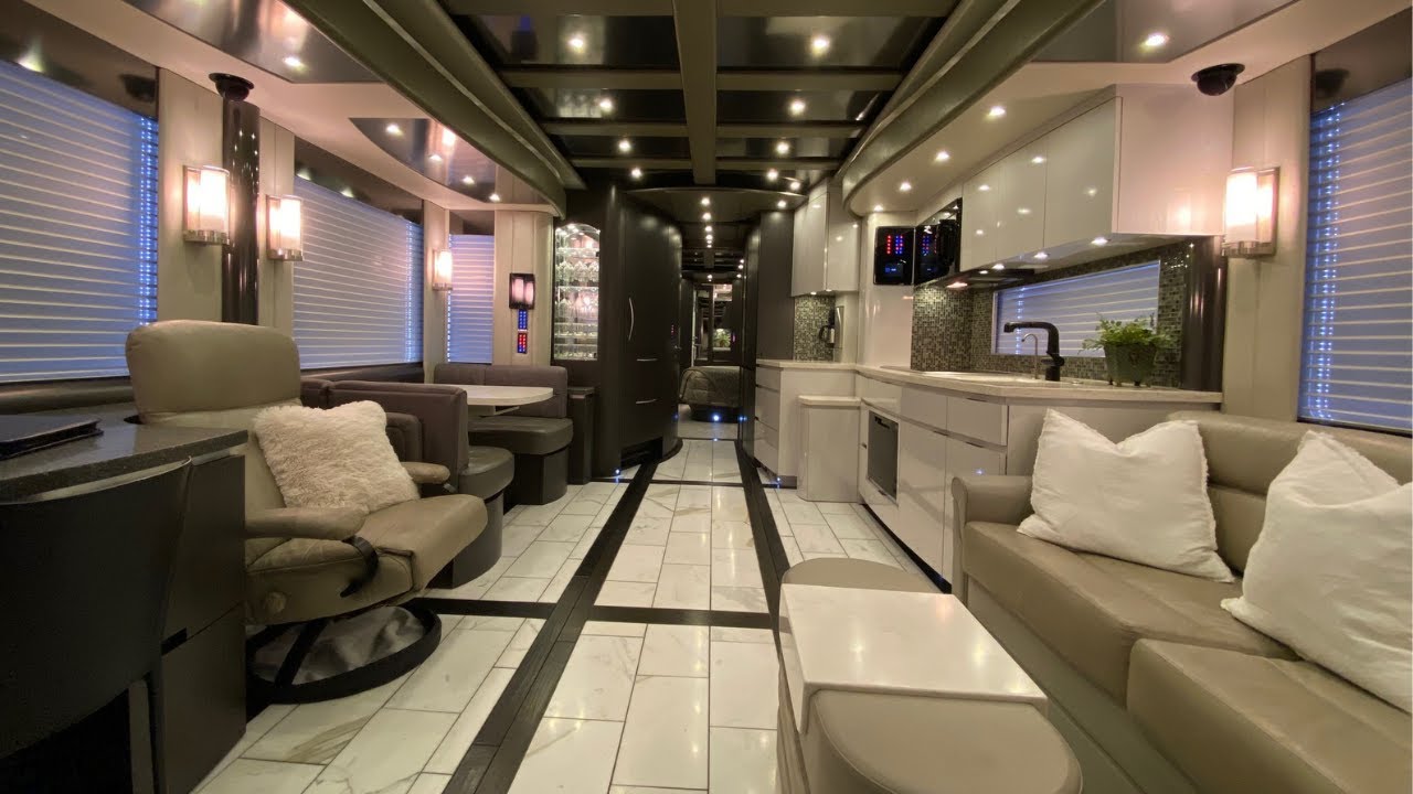 WHAT MAKES NEWELL COACH BETTER THAN OTHER CLASS A RVS? YouTube