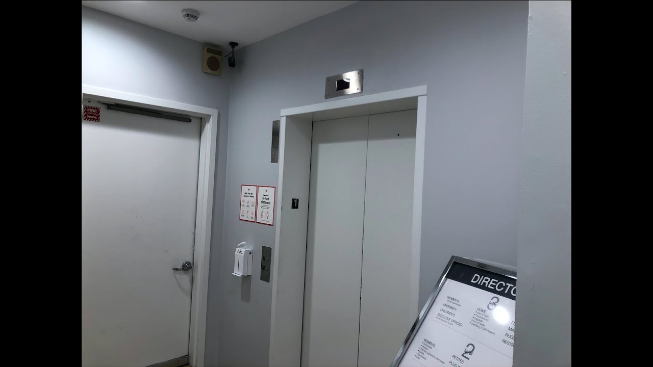 Montgomery Elevator At Macy’s At Palisades Center In West Nyack New