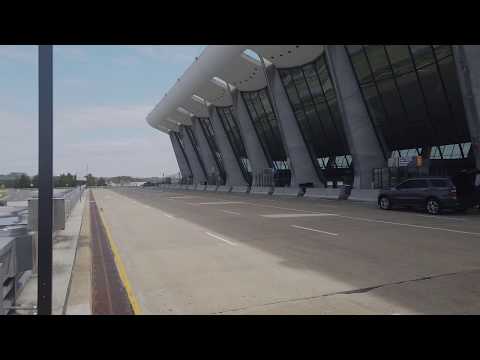 Video: United Airlines IAD кайсы терминалы болуп саналат?