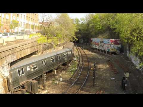 4th Avenue Subway Portal In Sunset Park, Brooklyn | [email protected]