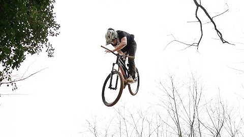 Simon Perdrix | Become a Knight | Suzuki Nine Knights MTB 2016