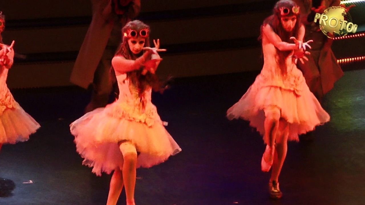 Halloween Escape 2 PortAventura World 2016 (Completo)