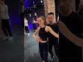 🌍 Dołącz do międzynarodowej rodziny bachaty w Warszawie! #bachata #dance #bachataflow #coupledance