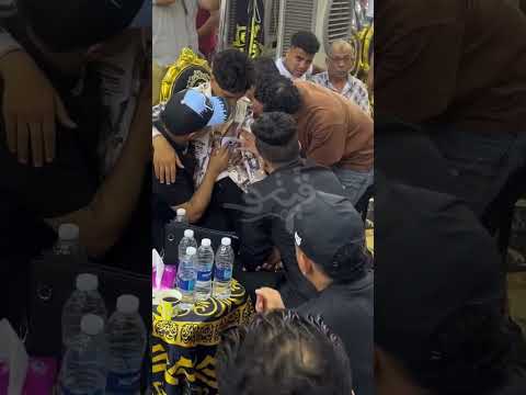 الفنان رضا البحراوي بالاحضان يواسي ابن الزميل احمد عامر انا جمبك ومش هسيبك