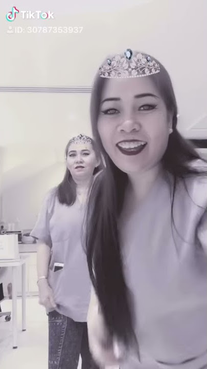 Dance with my coworker in MNO beauty salon in Riyadh Saudi Arabia please guys follow my channel #15