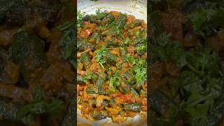 Dry Bhindi Masala Recipe 🌶️ | Easy Lunch Side Dish | Vendaikai Recipe |Easy Okra Recipe #south