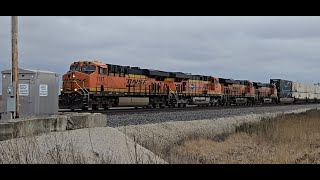 😎 Fast & Powerful BNSF Double-Stack!!! 💪 (High-Def!)
