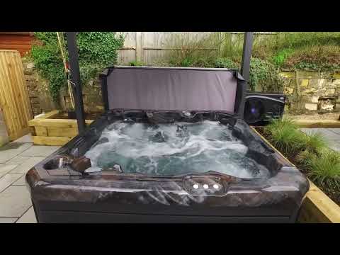 Spa de type Jacuzzi Wellis pour les professionnels !