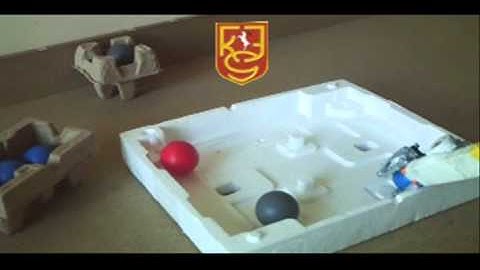 LEGO MindStorms NXT with dFlex sensor from Dexter Industries