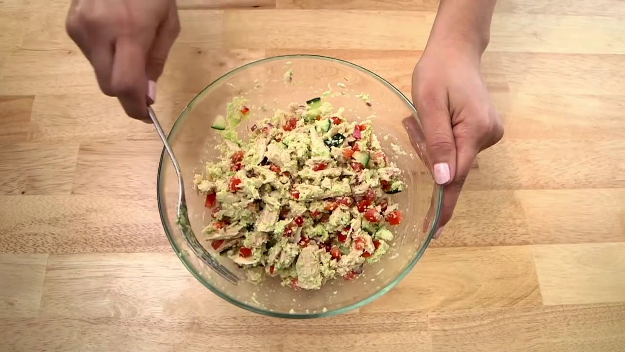 Ensalada de Atún con Aguacate: Una Receta Saludable para una Nutrición Herbalife Completa