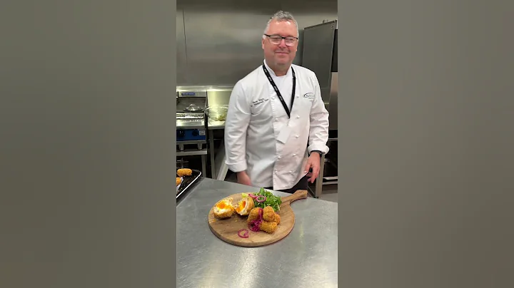 The PERFECT scotch egg😍  #food #chef #scotcheggs