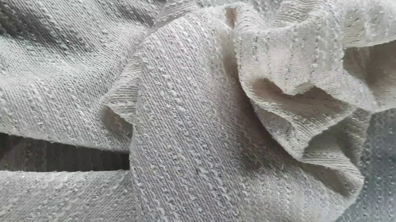 COUPON TISSU MAILLE EFFET NATTÉ FANTAISIE BEIGEÂTRE LUREX ARGENT *** 2.40 MÈTRES *** RFD2827