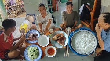 Cá diêu hồng chiên giòn ăn với dưa. Canh củ tím nấu với ruốc. Bữa cơm trưa với anh nhà quê vlog