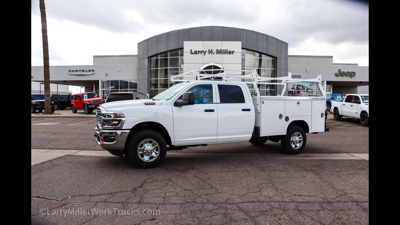 Adt R3g ADRB260255 R3G 3500 Crew Cab 4x4 Gas, 8' Royal Service Body with Rack ...